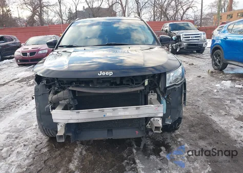 2017 Jeep New Compass Latitude Fwd z USA, uszkodzony, nr VIN 3C4NJCBB9HT617270